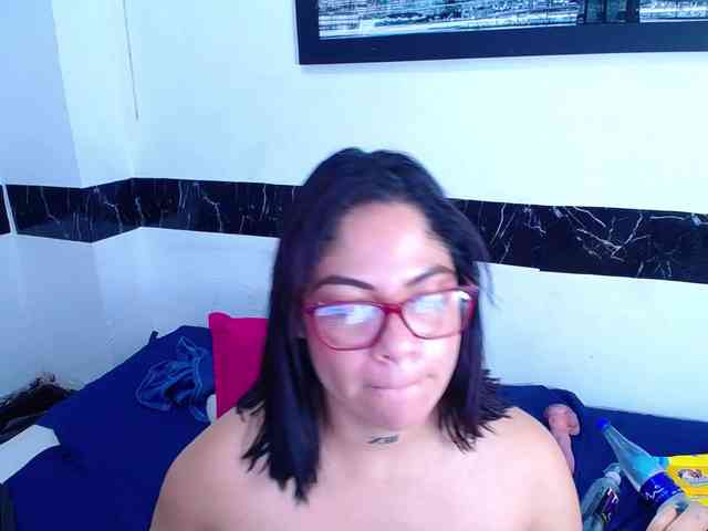 horny-cougar webcam