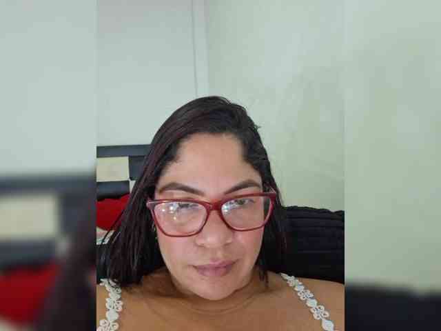 horny-cougar webcam