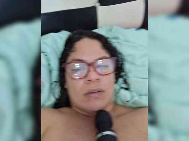 horny-cougar webcam