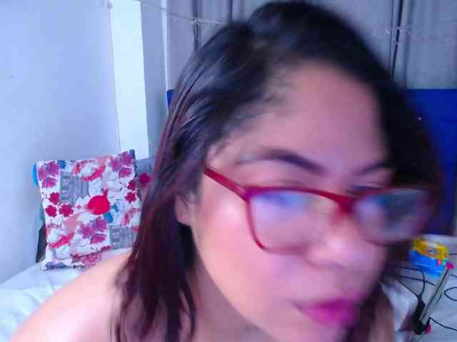 horny-cougar webcam