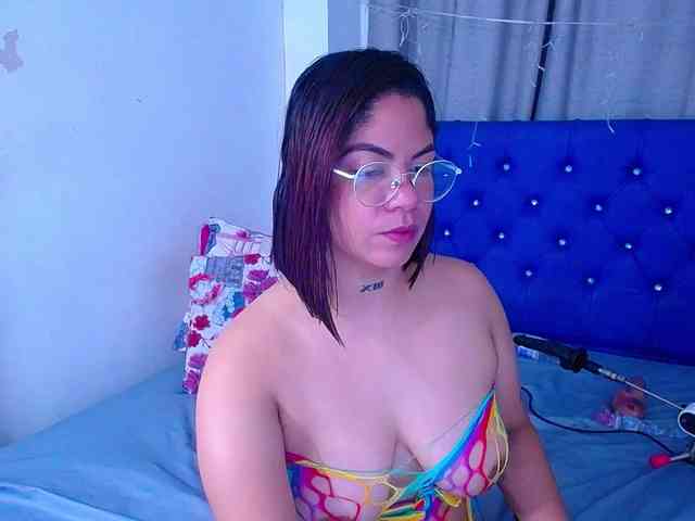 horny-cougar webcam