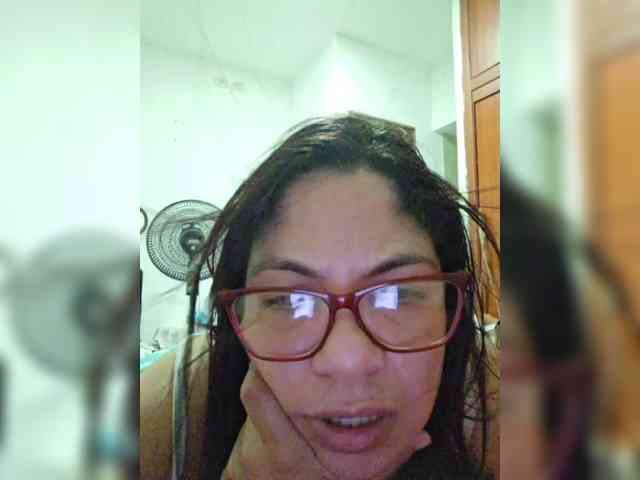 horny-cougar webcam