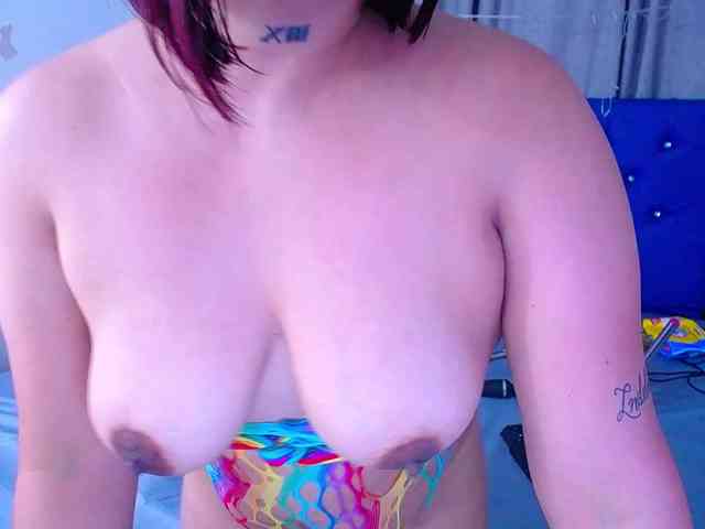 horny-cougar webcam