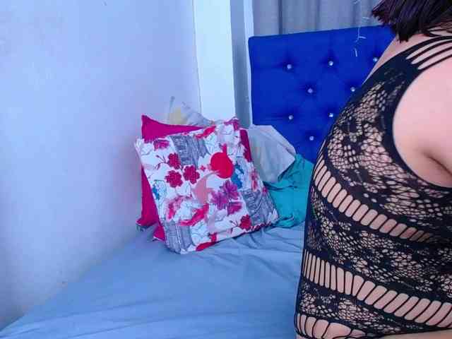 horny-cougar webcam