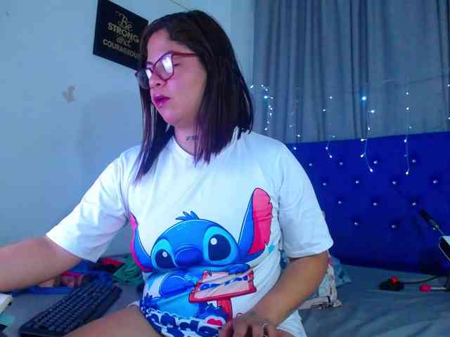 horny-cougar Live Webcam on BongaCams