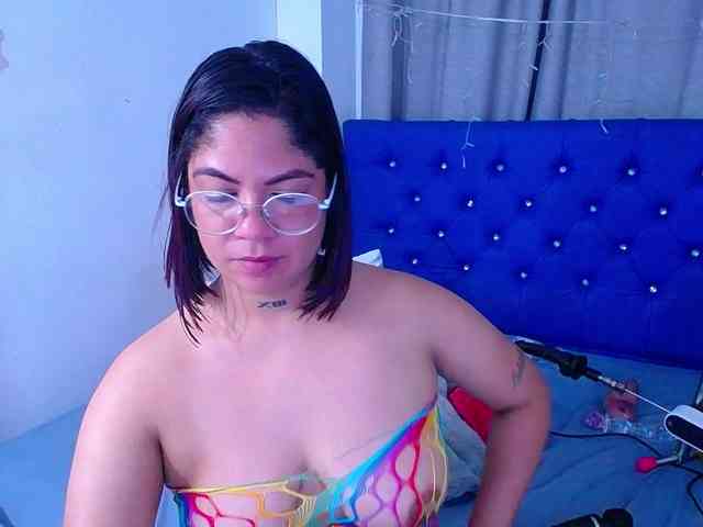 horny-cougar webcam