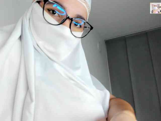 aysa-khalaf webcam