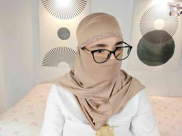 aysa-khalaf webcam