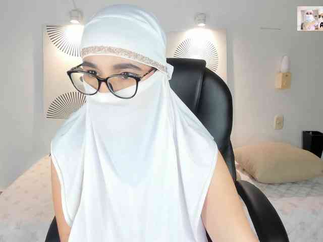 aysa-khalaf webcam