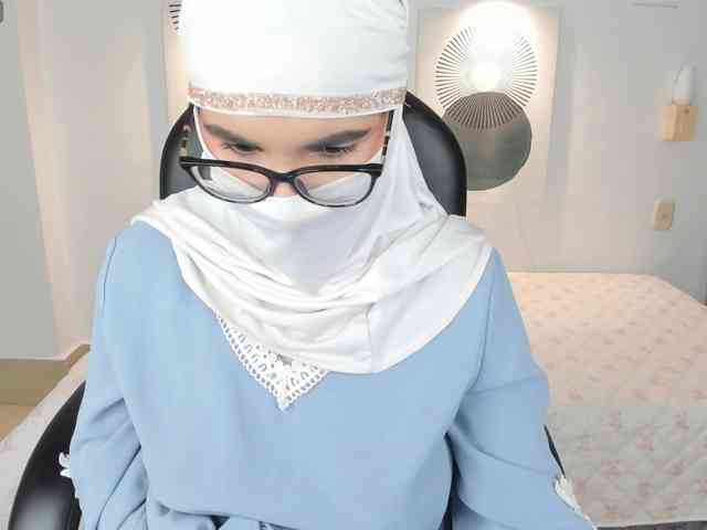 aysa-khalaf webcam