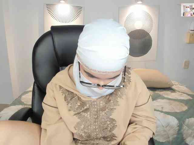 aysa-khalaf webcam