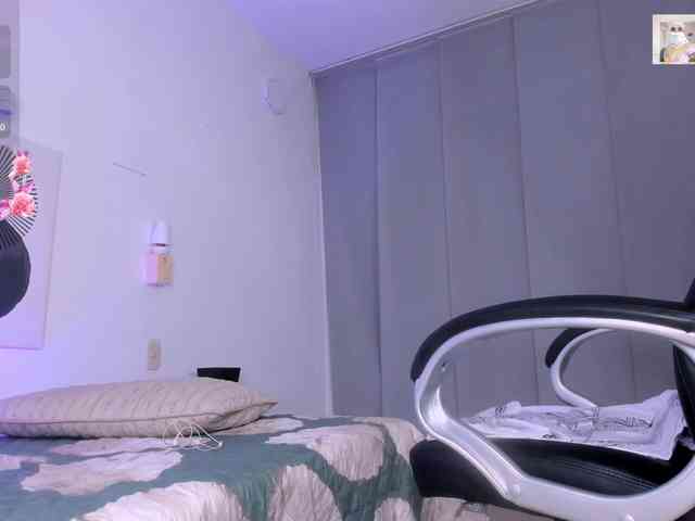 aysa-khalaf webcam