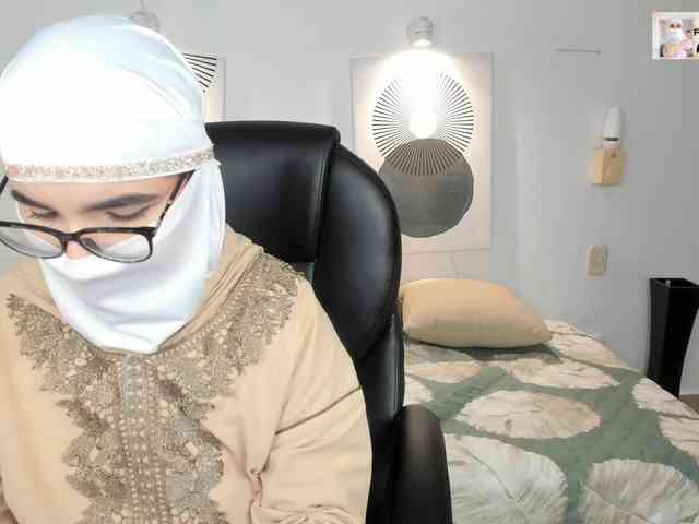 aysa-khalaf webcam