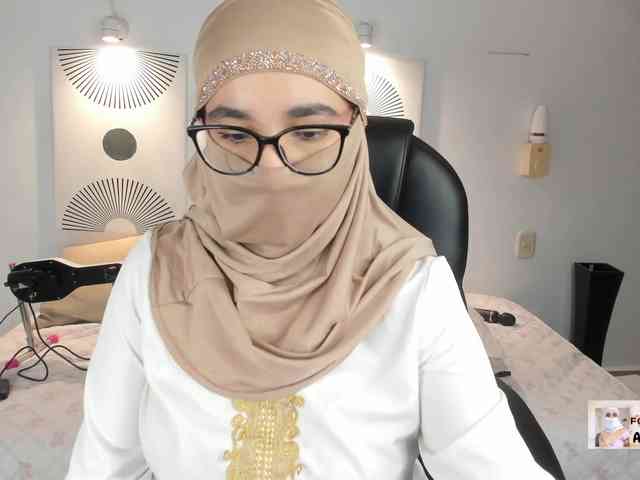 aysa-khalaf webcam