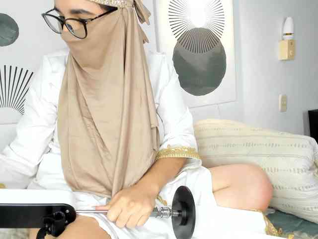 aysa-khalaf webcam