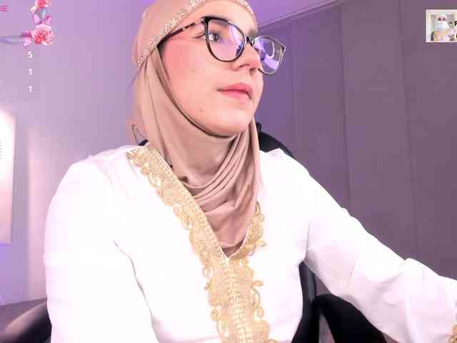 aysa-khalaf webcam