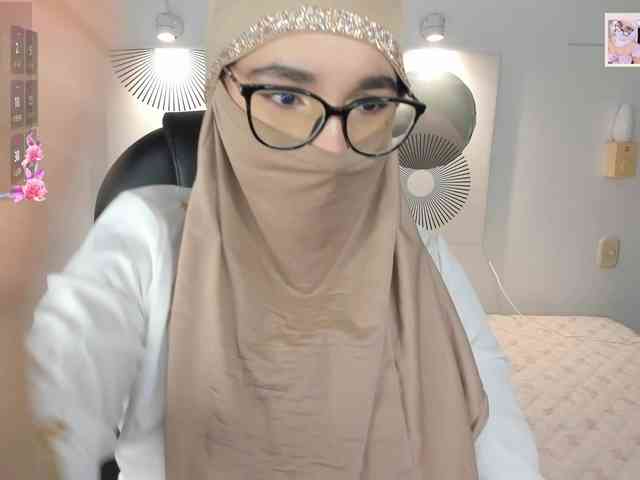 aysa-khalaf webcam