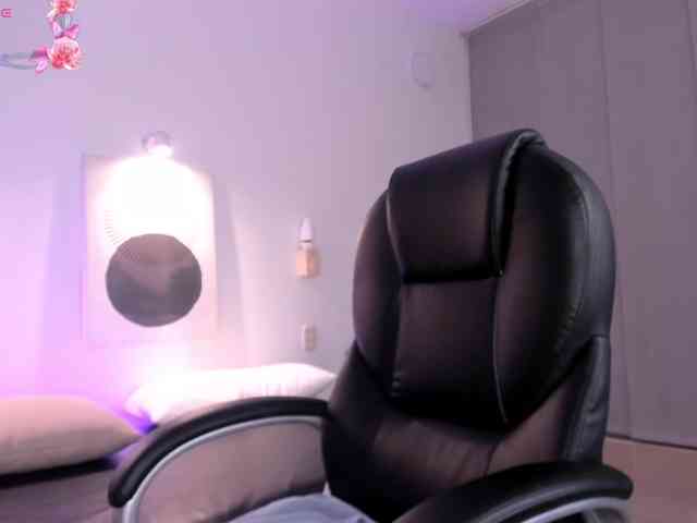 aysa-khalaf webcam