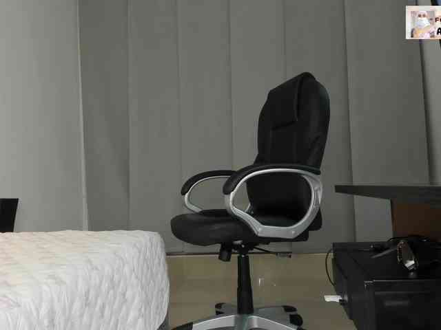 aysa-khalaf webcam