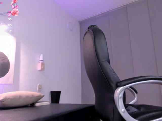 aysa-khalaf webcam