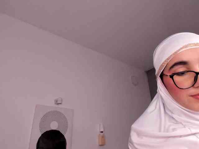 aysa-khalaf webcam