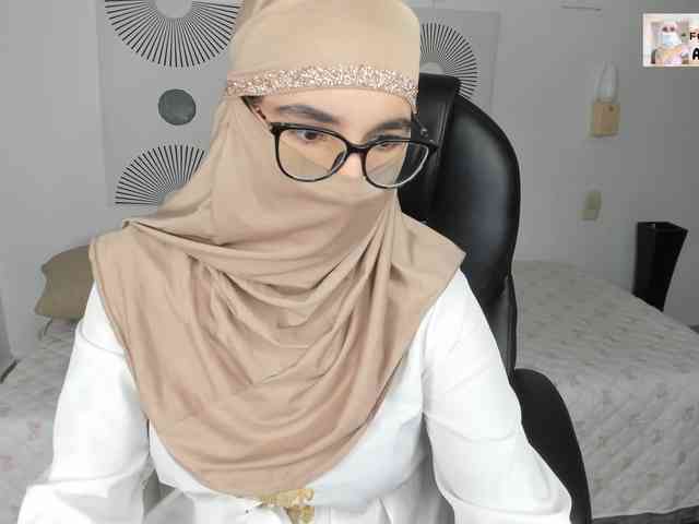 aysa-khalaf webcam