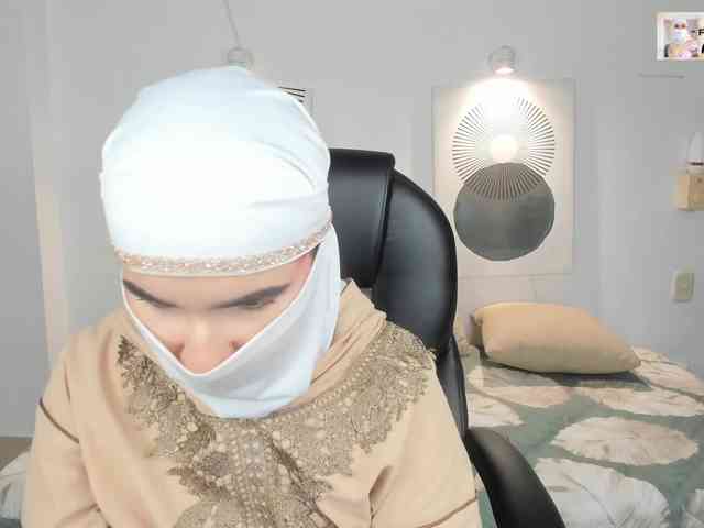 aysa-khalaf webcam