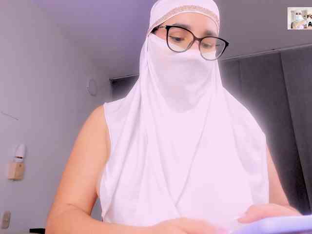 aysa-khalaf webcam