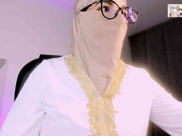 aysa-khalaf webcam