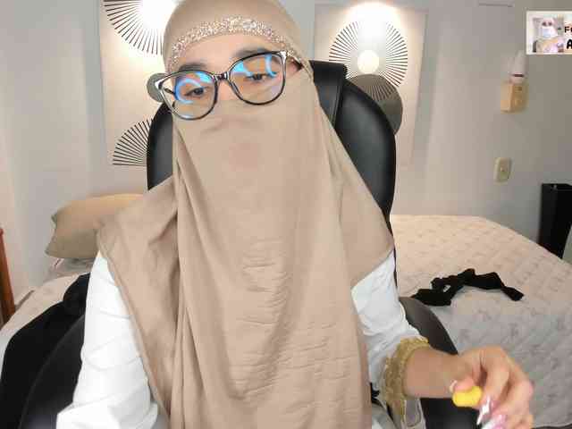 aysa-khalaf webcam