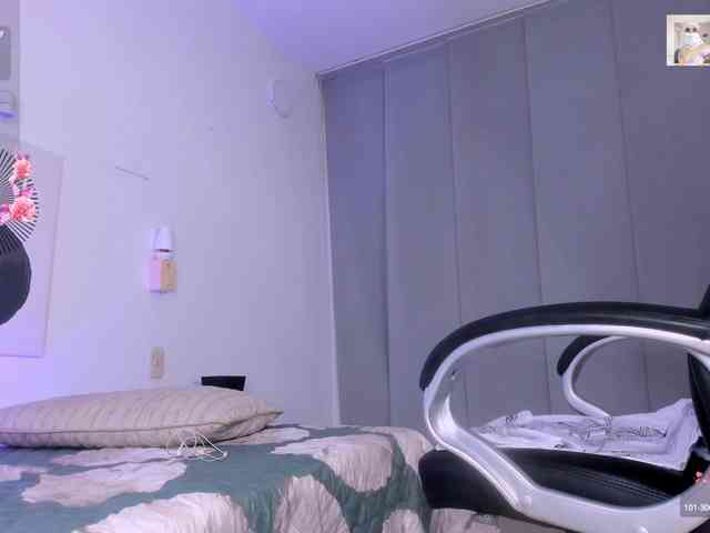 aysa-khalaf webcam