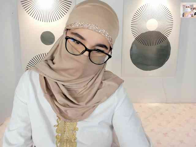aysa-khalaf webcam