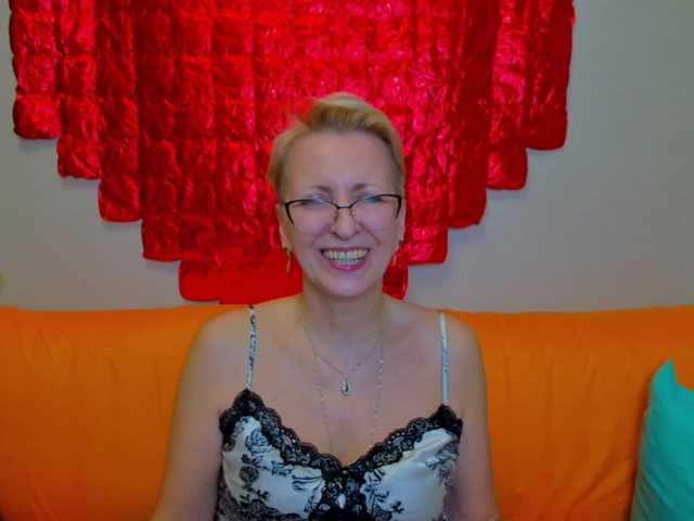 iamyourdream89's BongaCams show and profile
