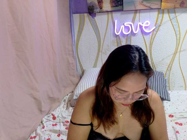 Kristel17's BongaCams show and profile