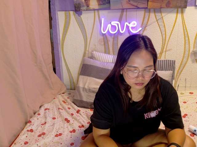 Kristel17's BongaCams show and profile