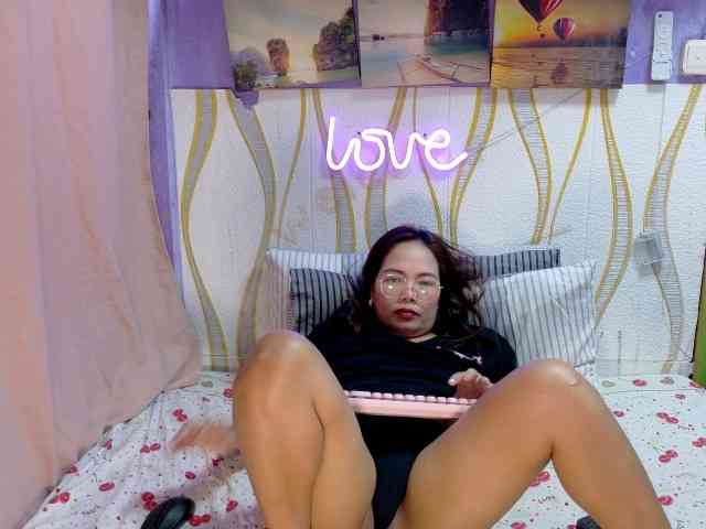 Kristel17 webcam