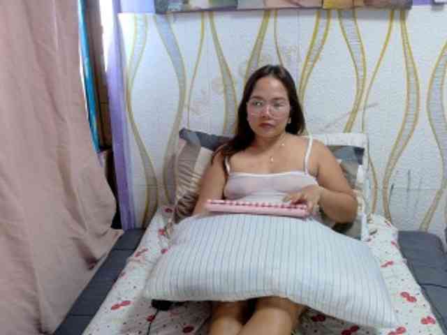 Kristel17 webcam