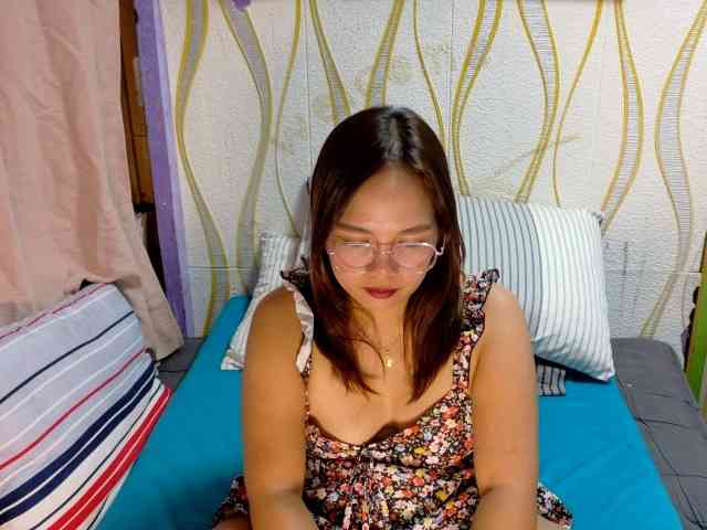 Kristel17 webcam