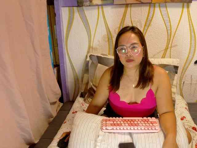 Kristel17 webcam