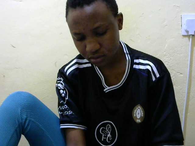 Sweetbarbie8 webcam bongacams model stream image