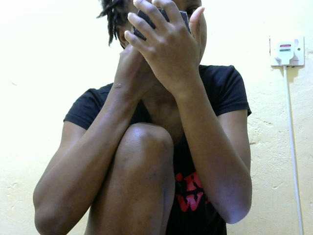 Sweetbarbie8 webcam bongacams model stream image