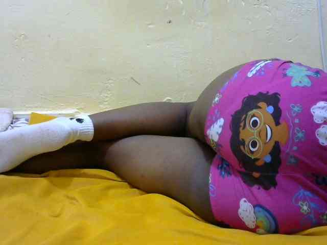 Sweetbarbie8 webcam