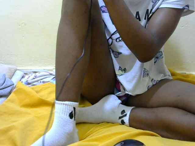 Sweetbarbie8 webcam