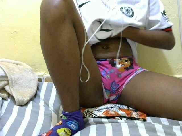 Sweetbarbie8 webcam