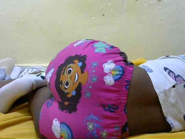 Sweetbarbie8 webcam