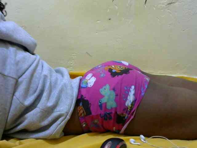 Sweetbarbie8 webcam