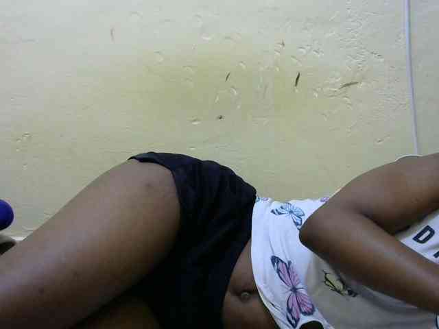 Sweetbarbie8 webcam