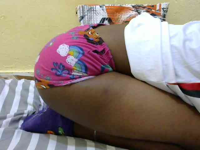 Sweetbarbie8 webcam