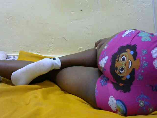 Sweetbarbie8 webcam