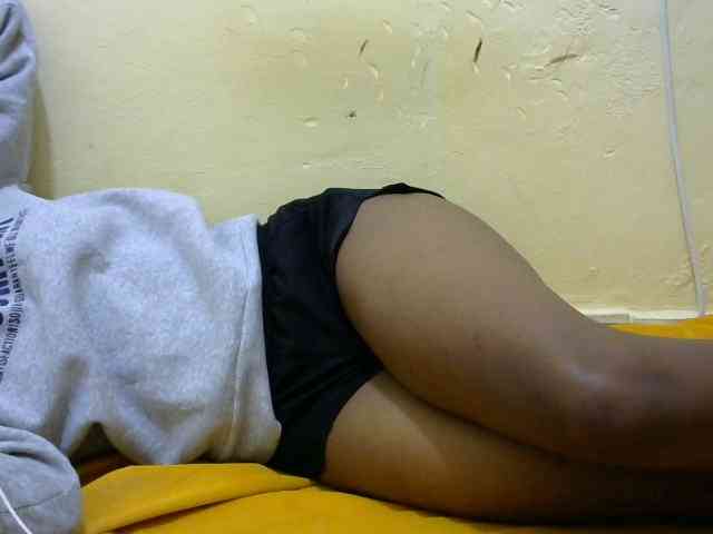 Sweetbarbie8 webcam